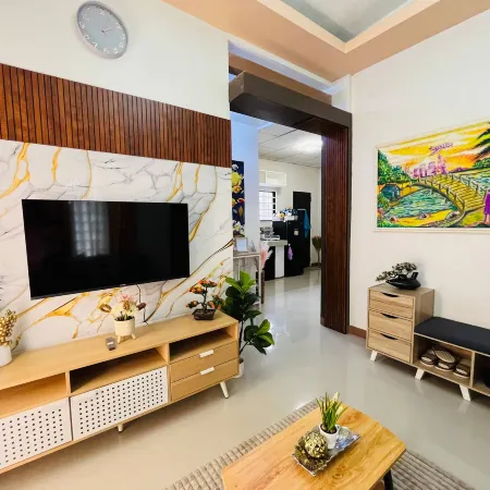 Bloomstone - 2BR Family Suite in Gensan