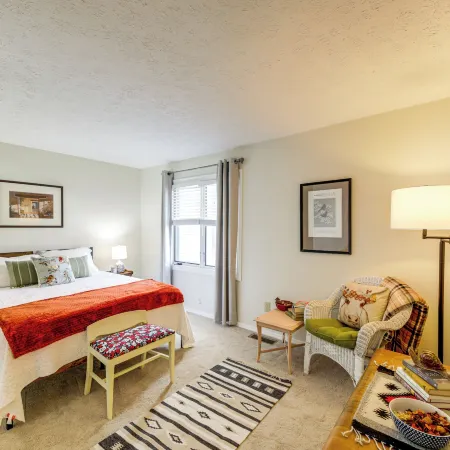 3 Mi to IU: Dog-friendly Condo w/ Pool Access!