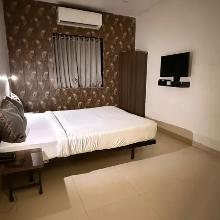 Hotel Lotus