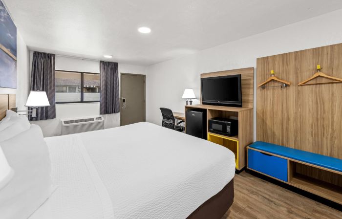 Days Inn by Wyndham Independence