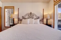 CC301 Cross Creek 2Br 2ba 2 Bedroom Condo by RedAwning - Pet friendly