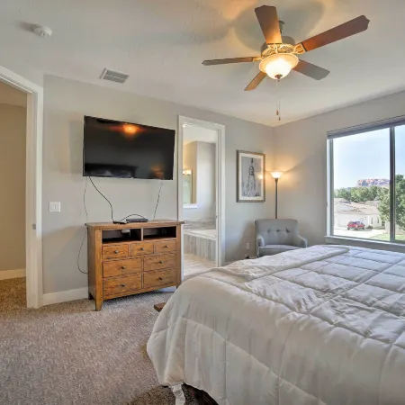 Luxury Moab Vacation Rental w/ Pool Access!