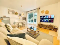 Casa Branca Cantabria: Spacious first floor with garden 500m from the beach | Wifi/Garaje