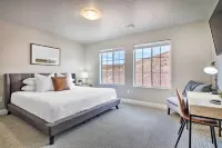 Resort-Style Washington Escape w/ Game Room! - 3-Star
