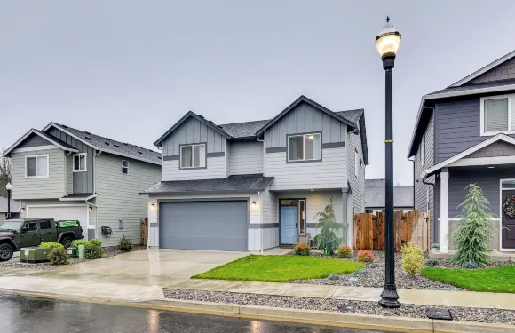 適合家庭！新建的北溫哥華住宅！