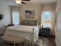 Neely Henry Lake bungalow with 3 bedrooms and 2 baths