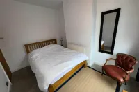 2-Bed House in Chesterfield Free Parking Garden Hotels in 