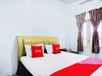 Home Stay Kembar Syariah RedPartner Hotel a Binjai