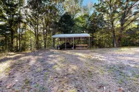 Hunting Home Base! 75-Acre Tennessee Getaway - WiFi