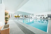 โรงแรมโคสเซ คอมตาล โรดซ์, ดิ ออริจินัลส์ รีเลส - ที่มีสระว่ายน้ำ