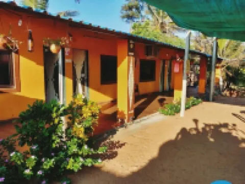 Athaang Beach Resort Hoteles en Malvan