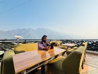 ECHOS Hotel Rishikesh - Desayuno
