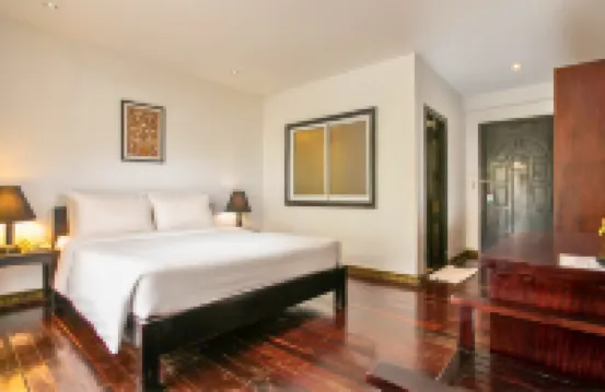 Apsara Centrepole Hotel