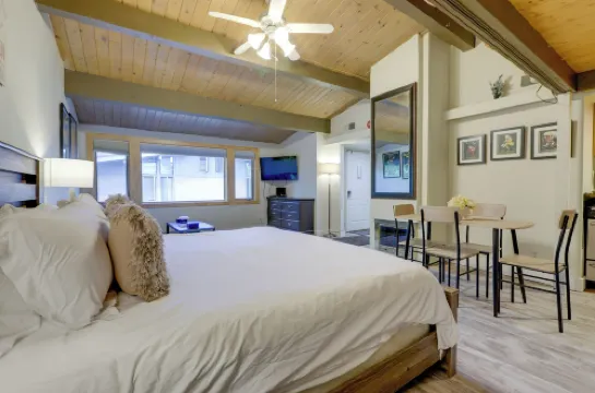 靠近雪道和小徑的Snowmass村莊精美度假屋