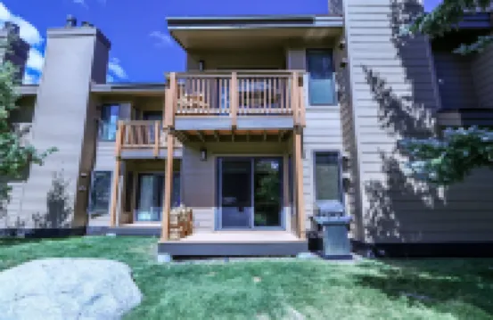 Snowcreek II 269 Pet-Friendly, Remodeled, on the Snowcreek Meadow by RedAwning