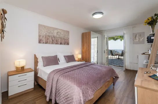 Apartments and Room Lora Hotels in Dubrovnik