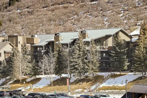 12 C Powder Run Condo