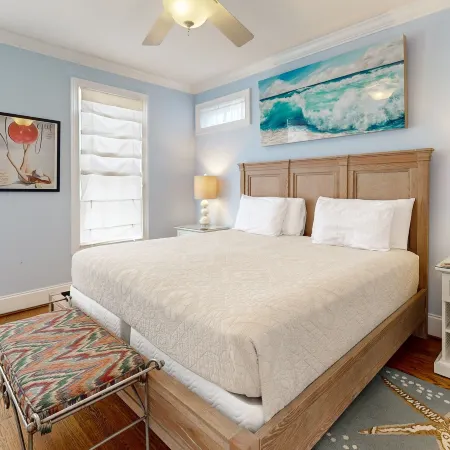 Luxury Cottage With Pools & Multiple Decks, 1/2 Block to Beach