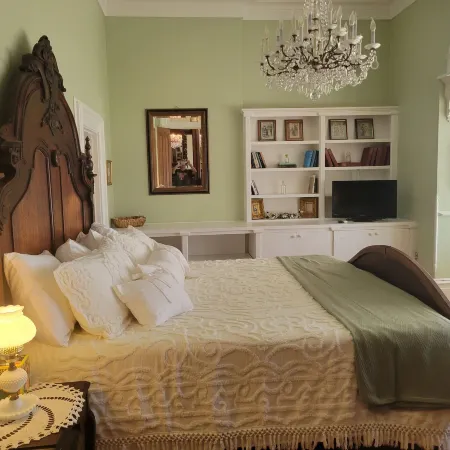 Baer House Inn