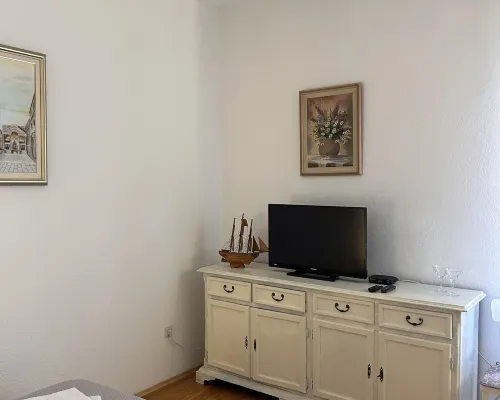 Apartment Simi Hotels in Postira