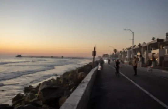 Guest Favorite! Walkable to Beach, Restaurants & Shops