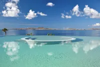 آناكس ريزورت آند سبا - مسبح غير متناهي