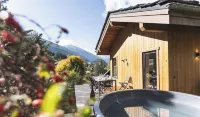 Veliski-Lodge, a chalet for rent in Haute-Maurienne