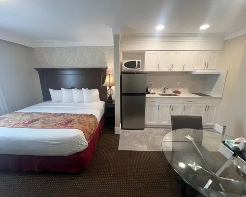 Arbutus Inn Hotels in Victoria