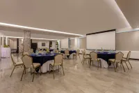 Four Points by Sheraton Cuenca - Business