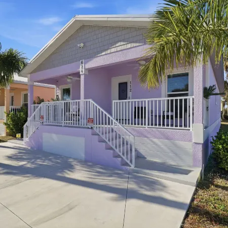 New! Lovely Lilac Cottage 112