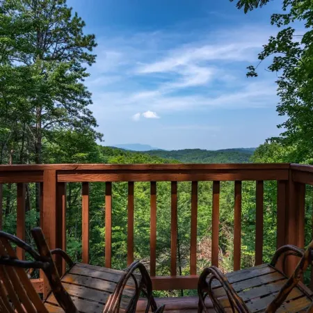 Cute Studio Cabin! Views! Private. Hot Tub. Relax!