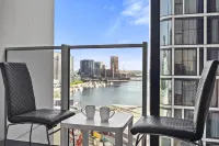 Harbour View Apartment With Pool & Gym - 3-Star