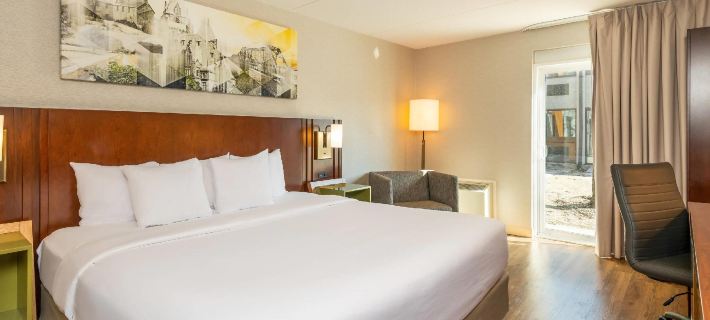 Comfort Inn West Hotels in Ottawa