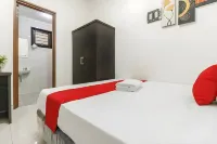 Cozy Residence Muwardi Jakarta - Hostels