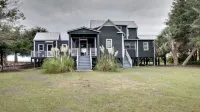 1111 Middle Street by Avantstay Charming Historic Cottage Featured in "dear John" Movie Beach Access