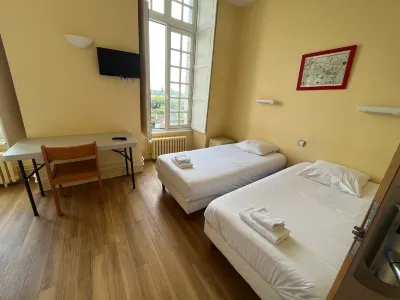 Hôtellerie St-Yves Hotels near Chartres Train Station