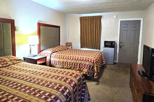 Budget Lodge by OYO Portland West