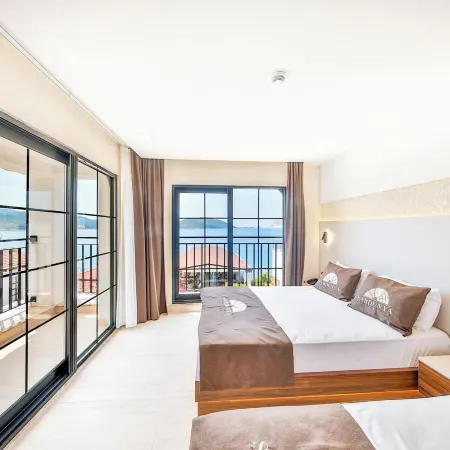 Sardunya Otel Arka BİNA