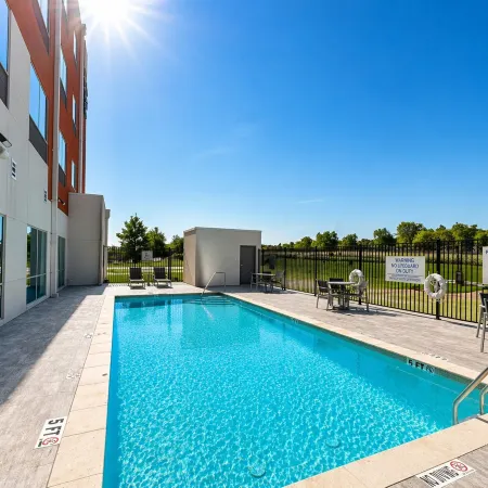 Holiday Inn Express & Suites LINDALE - TYLER by IHG