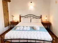 Hidden Oasis Amazing Seaview- Ioli 1BD 1BA 4PL - 4-Star