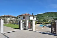 Ca' le Terrazze with Pool