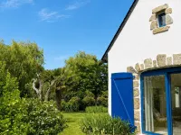 Green Retreat in Tronoën • Beaches & Surf Hotels in Plomeur