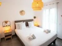 Résidence Pierre & Vacances Premium les Villas de Porto-Vecchio Hotels in Lecci