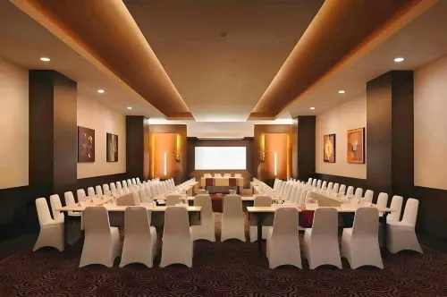 Solo Paragon Hotel & Residence - 4-Star
