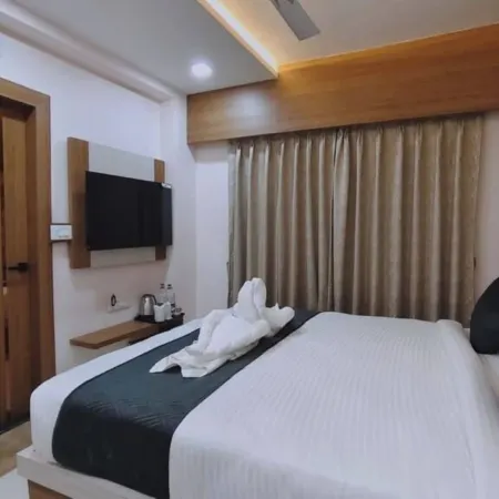 Hotel Aranya Residency