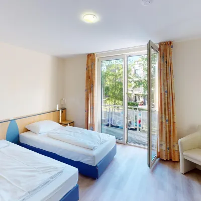 Tunici Team Hotel Hoteles cerca de Estación de metro Trabrennbahn