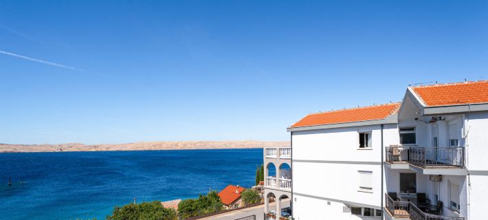 Delfin Hotels in Cesarica