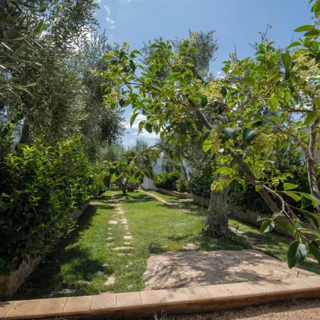Holiday Apartment Orchidea with Swimming Pool and Private Beach -3