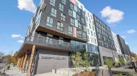Landing Modern 1bd, Gym, Yoga Studio - Apartments