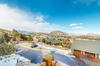 Two BR Condo w/ Brand NEW HOT TUB and Great Views! - 4 stjerner
